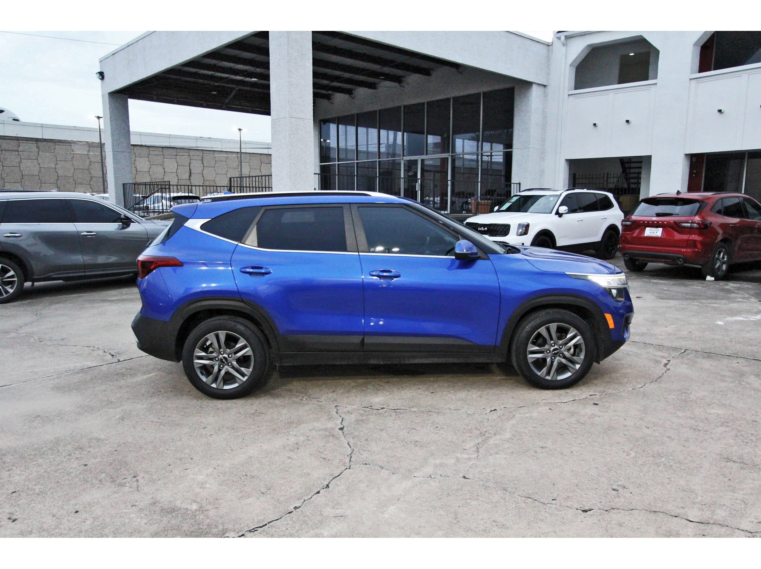 Certified 2022 Kia Seltos S FWD image 8