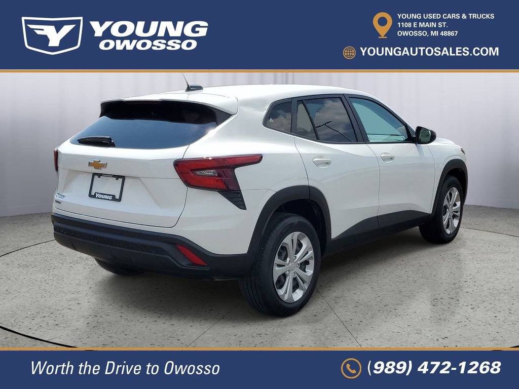 Certified 2024 Chevrolet Trax LS FWD image 3