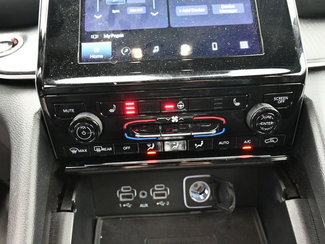 Used 2024 Jeep Grand Cherokee L Laredo image 27