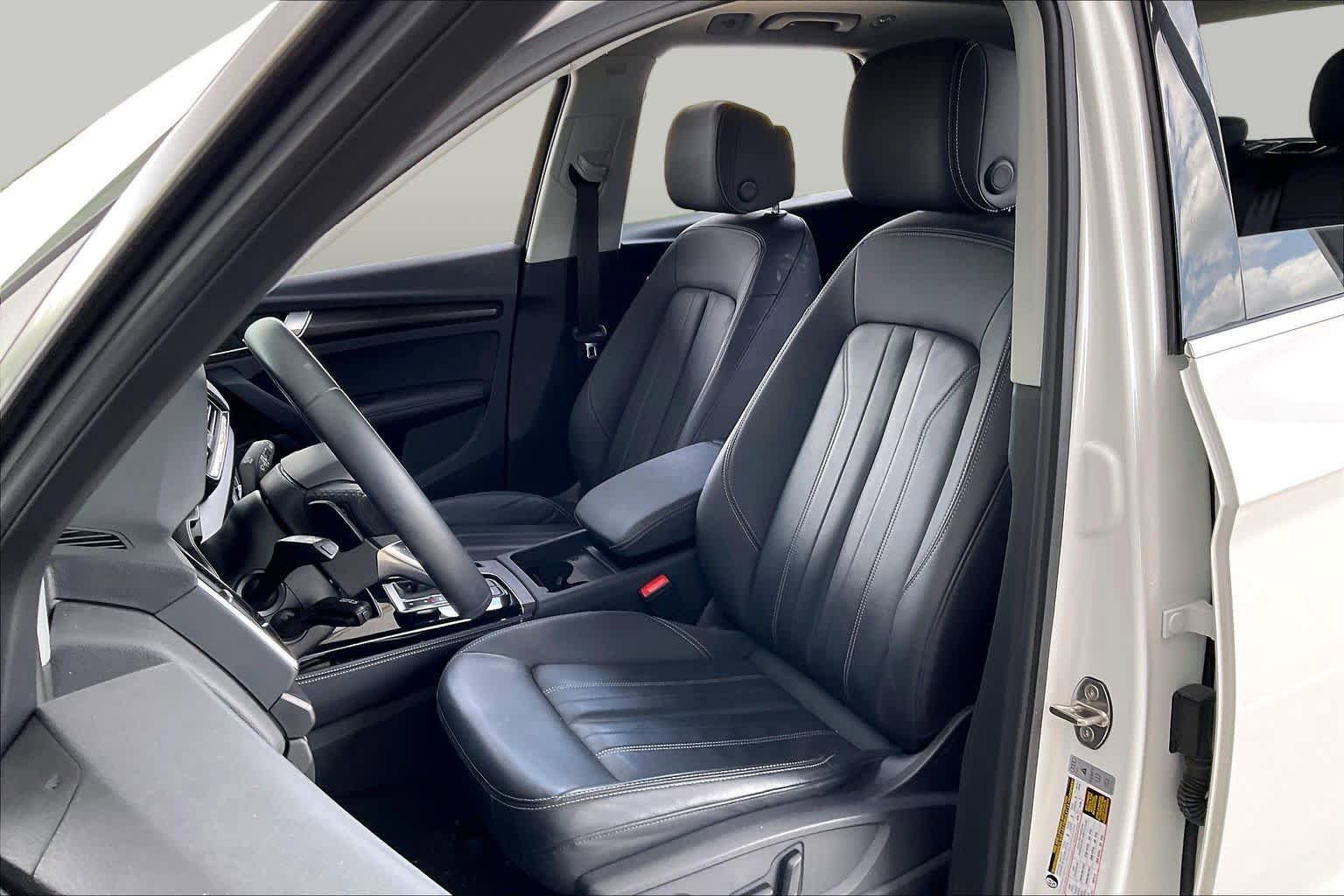Used 2023 Audi Q5 2.0T Premium Plus w/ Premium Plus Package AWD/4WD image 8