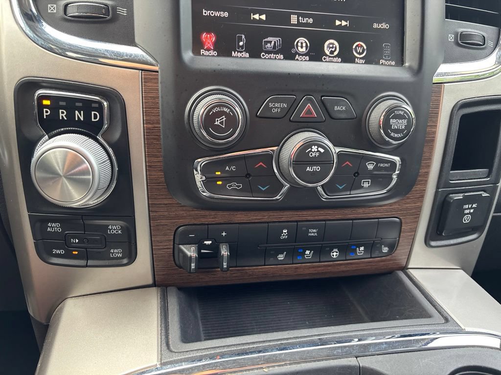Used 2017 RAM 1500 Laramie w/ Convenience Group AWD/4WD image 34