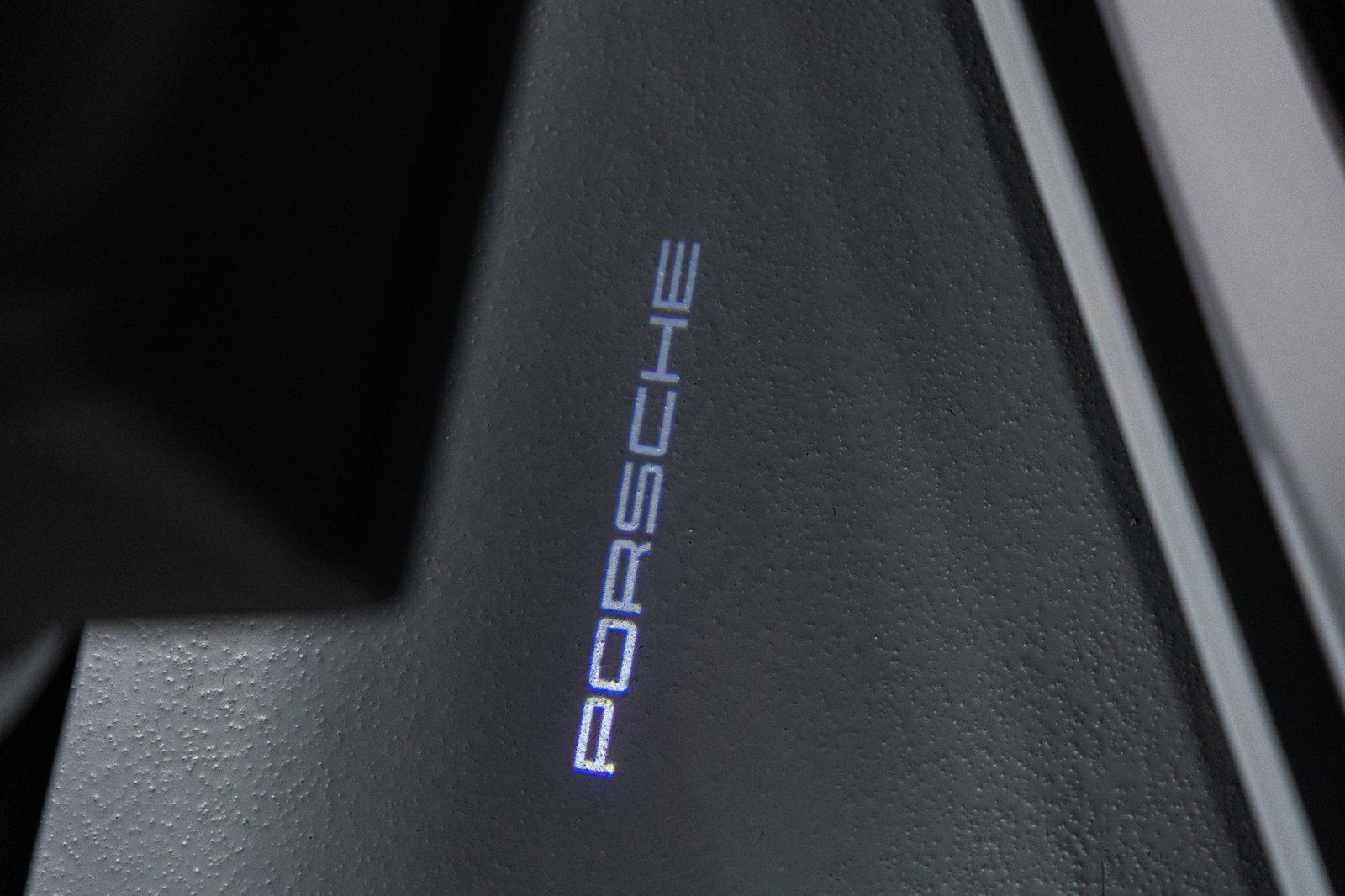 Used 2025 Porsche Cayenne S image 20