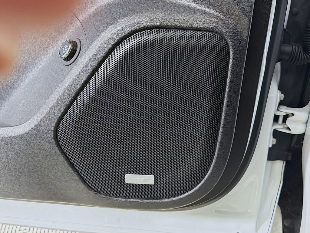 Used 2022 GMC Acadia Denali w/ Denali Technology Package image 22