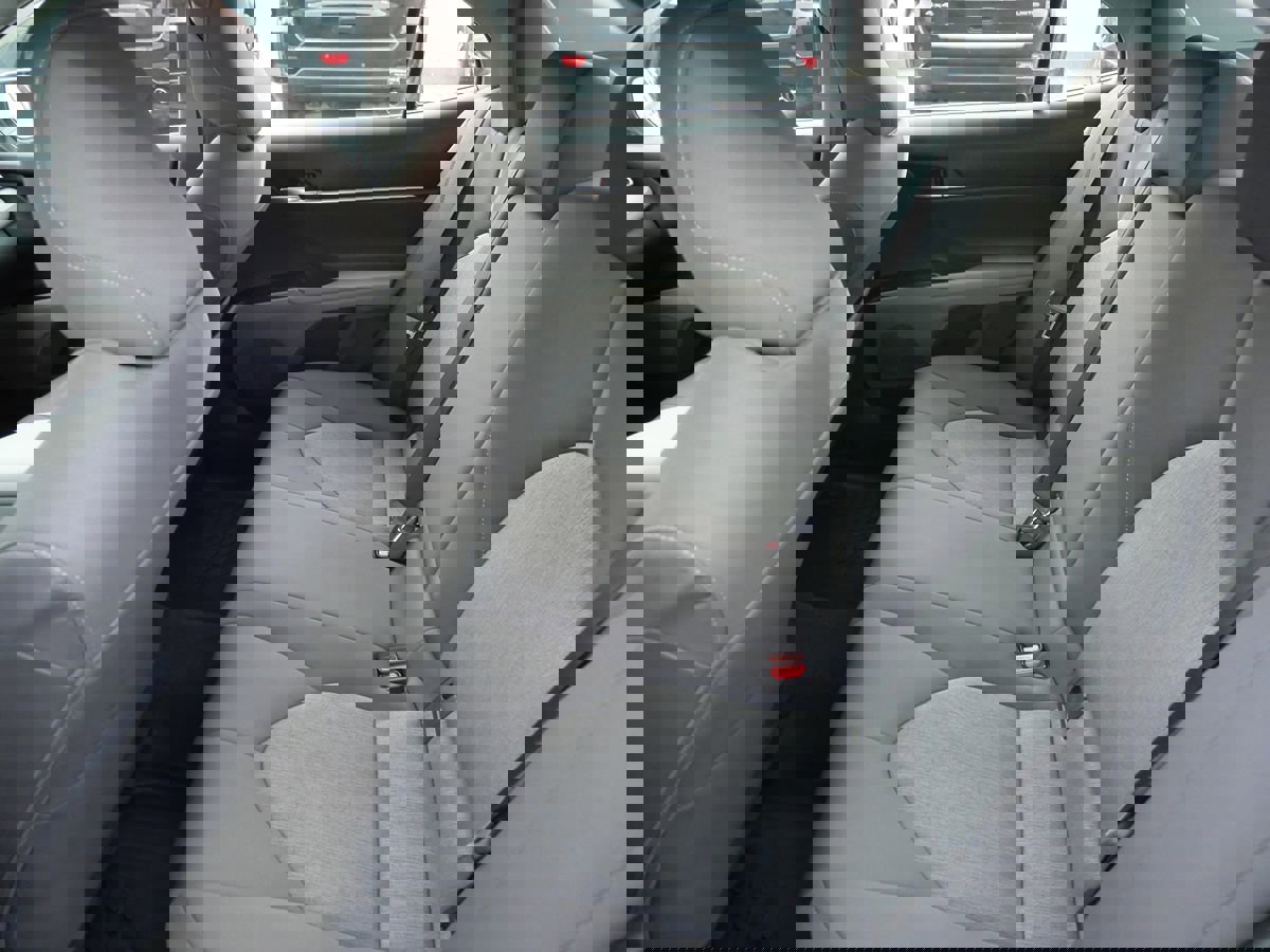 Used 2022 Toyota Camry LE image 20