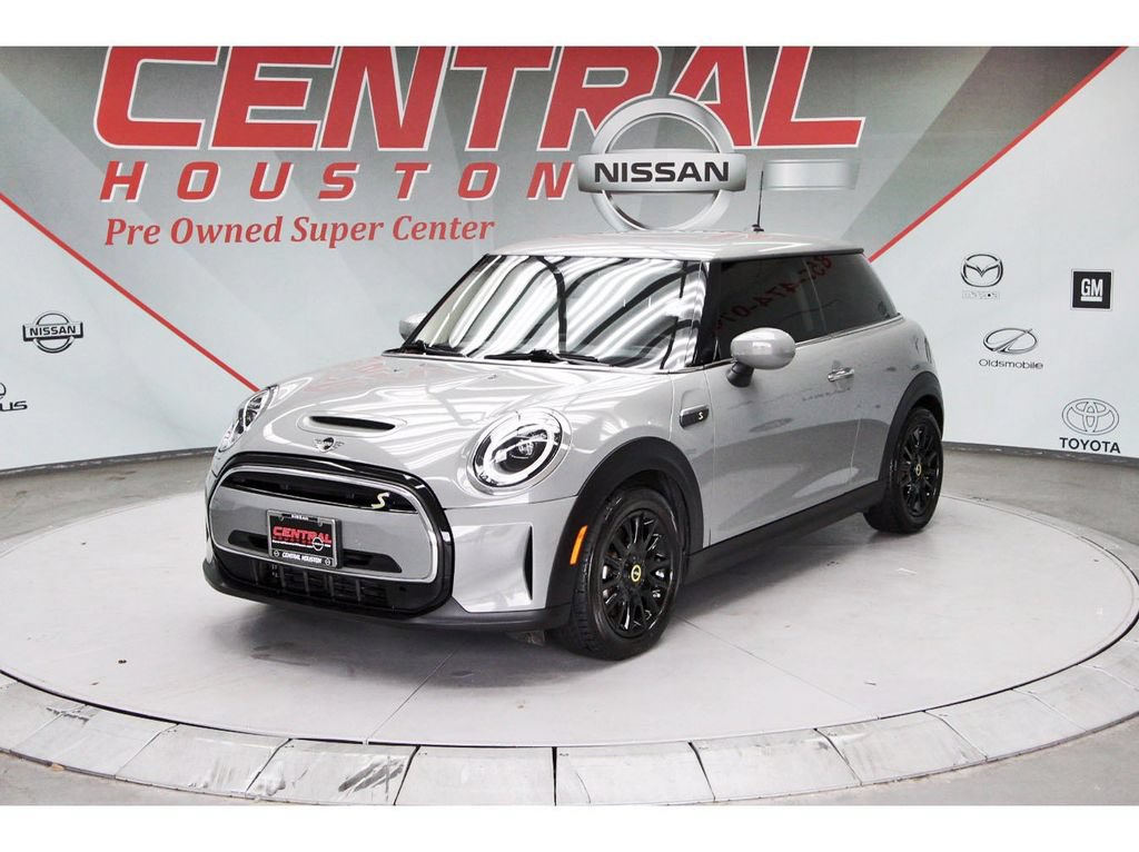 Used 2023 MINI Cooper SE FWD image 2