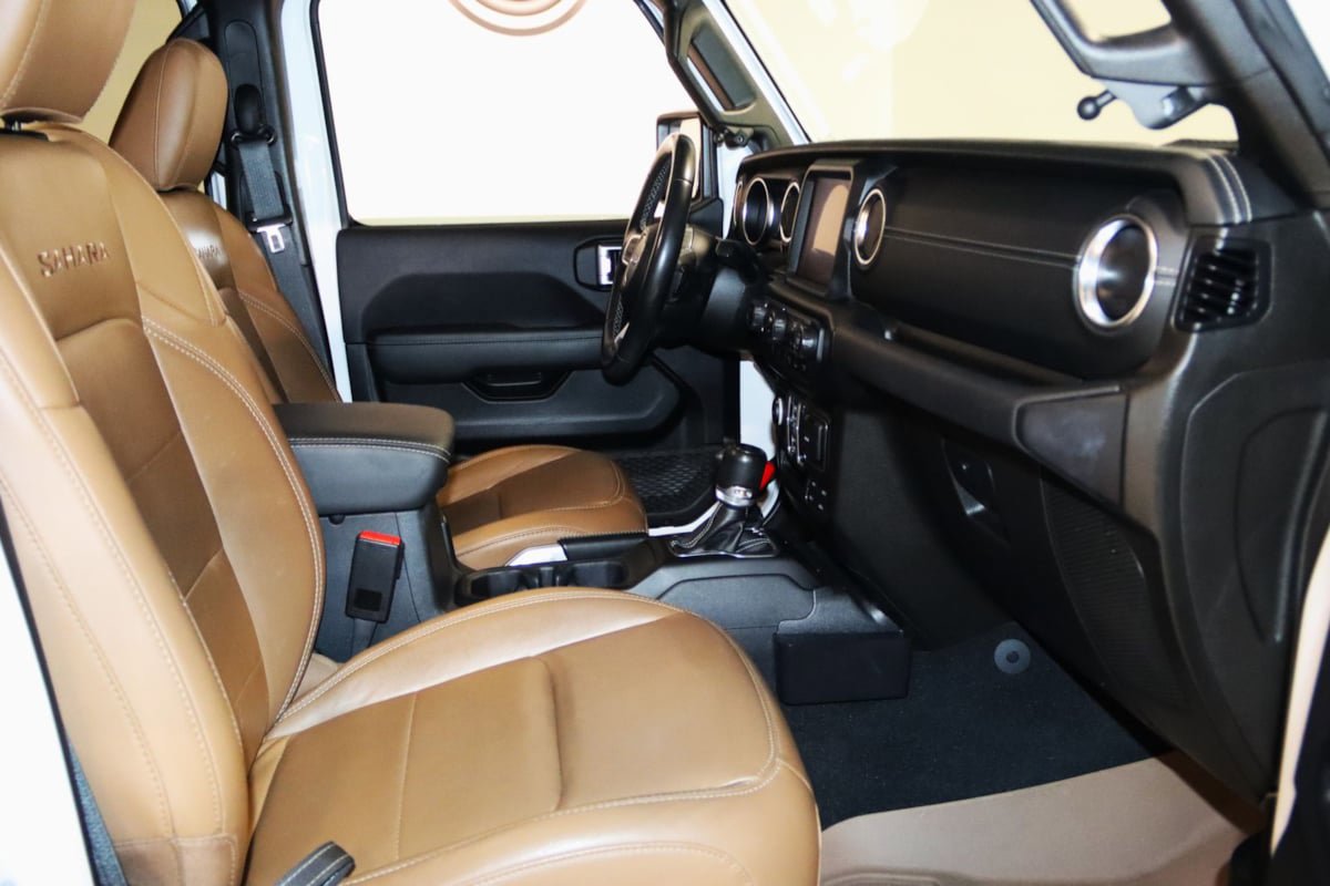 Used 2021 Jeep Wrangler Unlimited Sahara w/ Dual Top Group AWD/4WD image 66