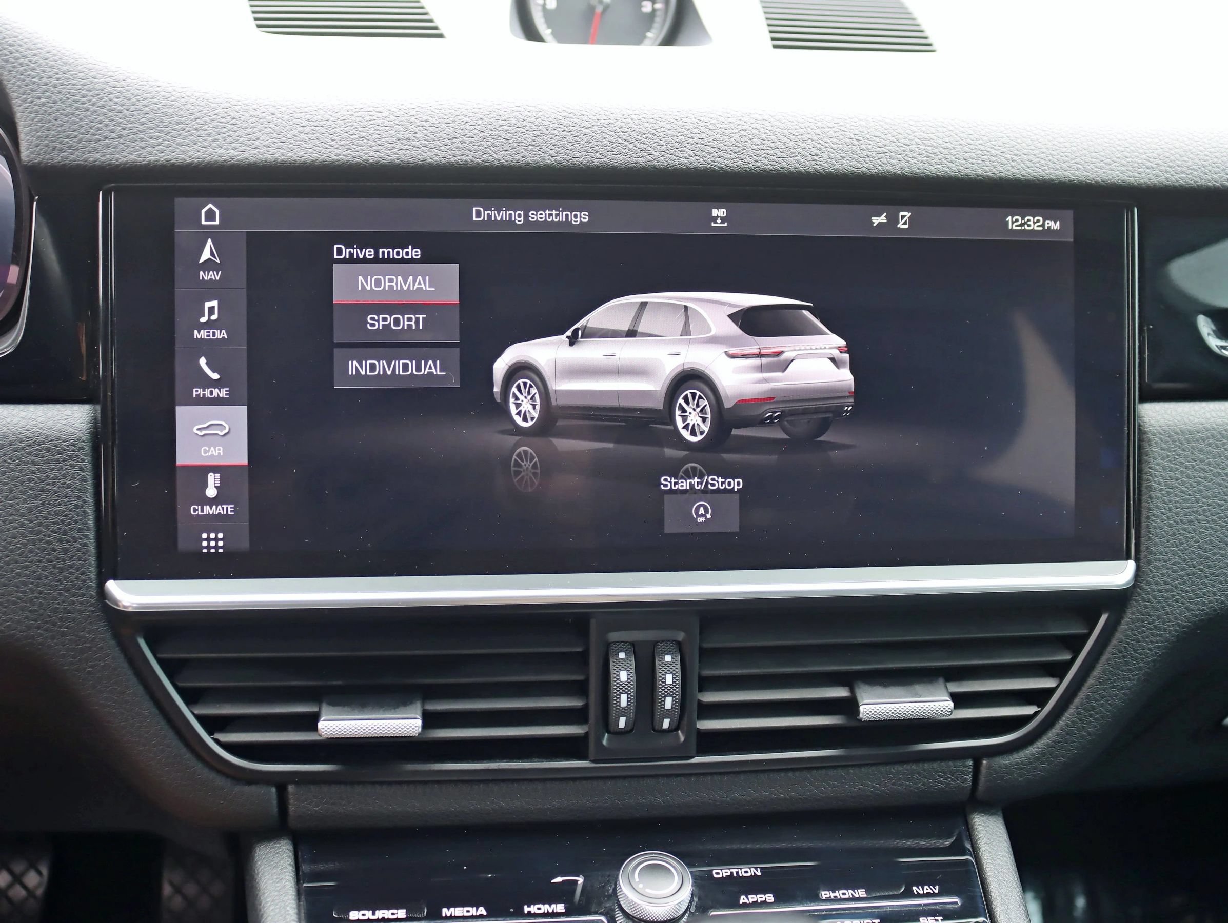 Used 2019 Porsche Cayenne AWD/4WD image 22