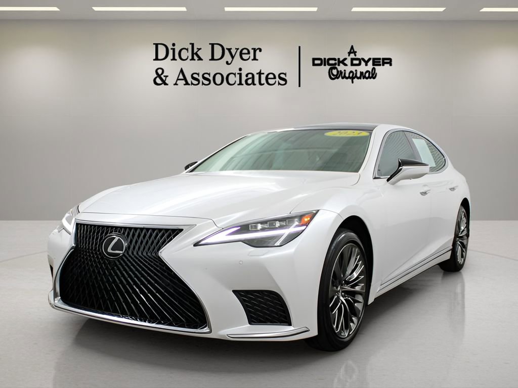 Used 2023 Lexus LS 500 w/ Interior Upgrade Package image 4