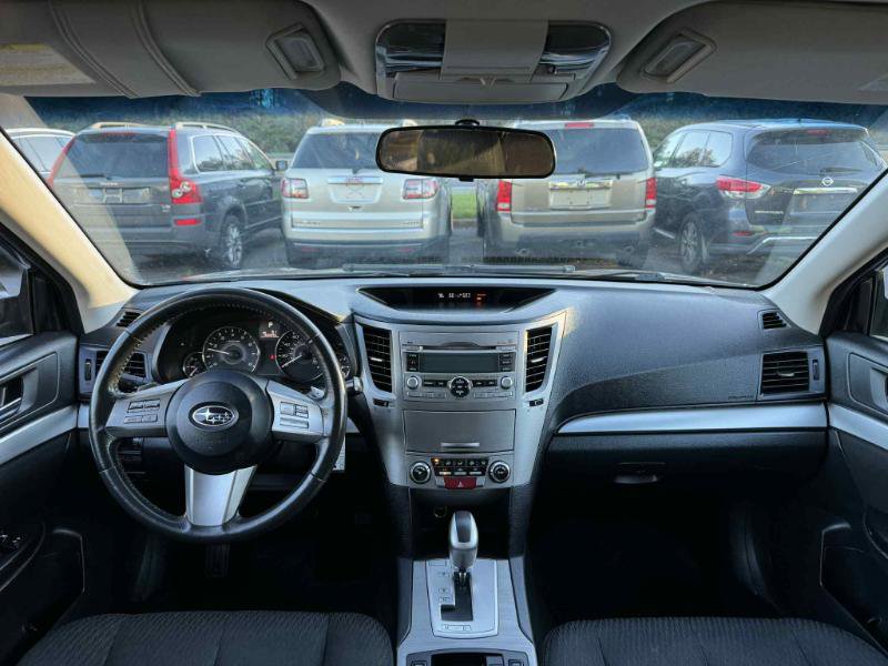 Used 2010 Subaru Outback 2.5i Premium AWD/4WD image 17