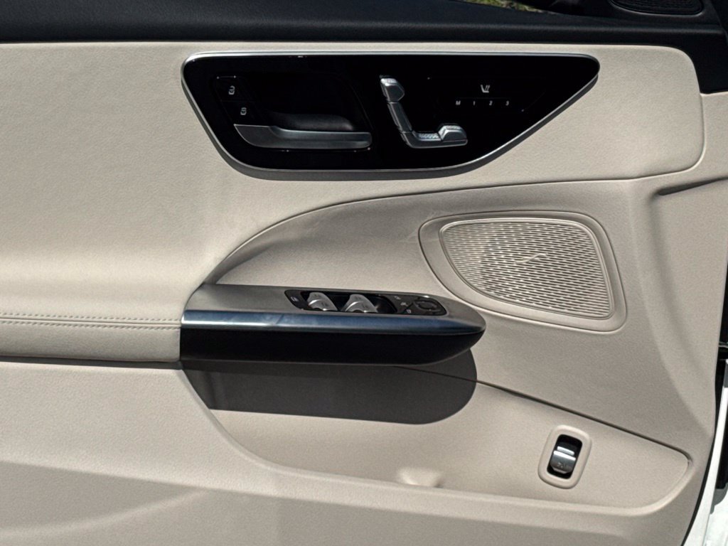 New 2026 Mercedes-Benz C 300 4MATIC Sedan image 20