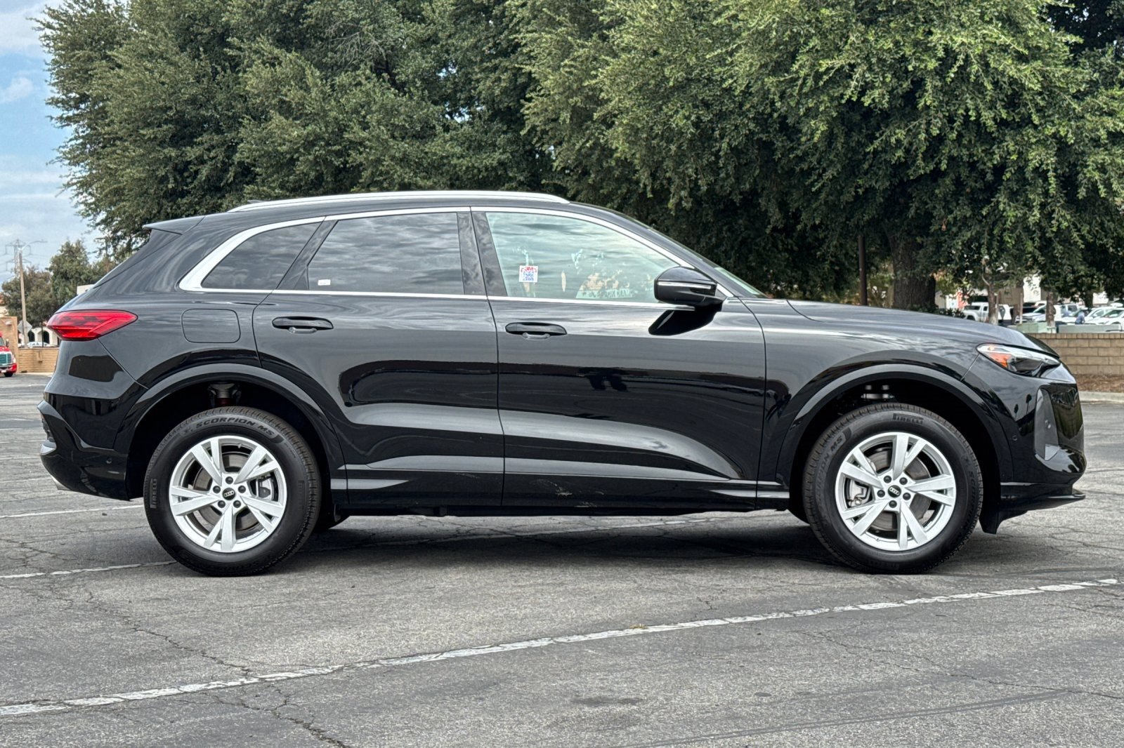 New 2025 Audi Q5 Premium image 3