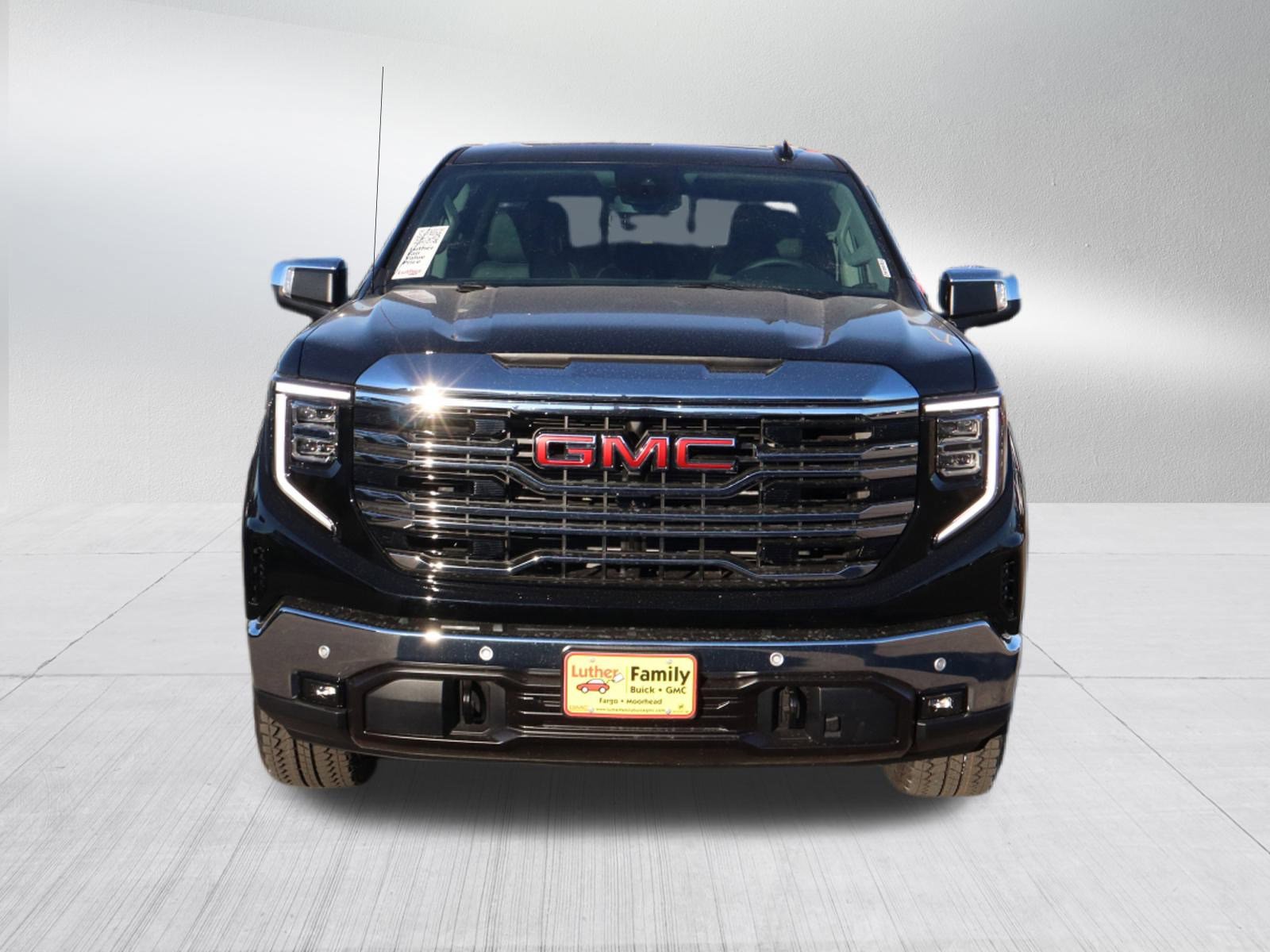 New 2026 GMC Sierra 1500 SLT w/ SLT Premium Plus Package image 2