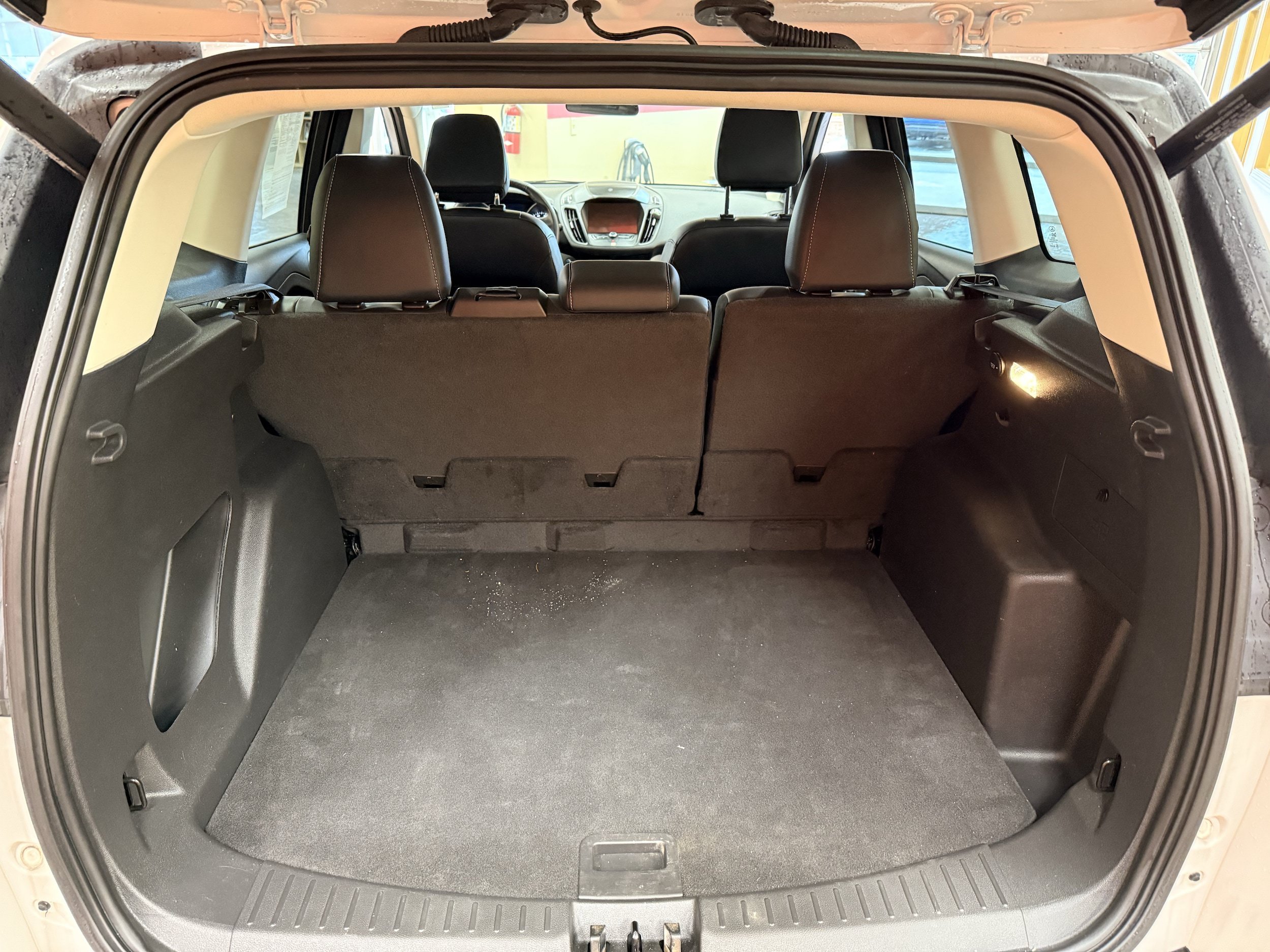 Used 2019 Ford Escape SEL AWD/4WD image 14
