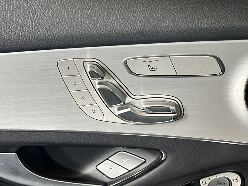 Certified 2022 Mercedes-Benz GLC 300 image 11