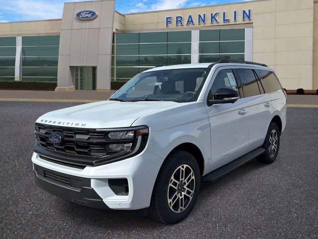 New 2026 Ford Expedition Active RWD image 3