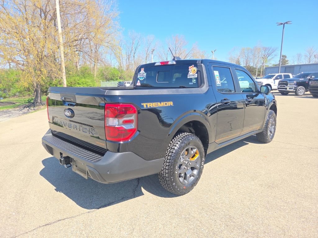 Used 2025 Ford Maverick Tremor image 7