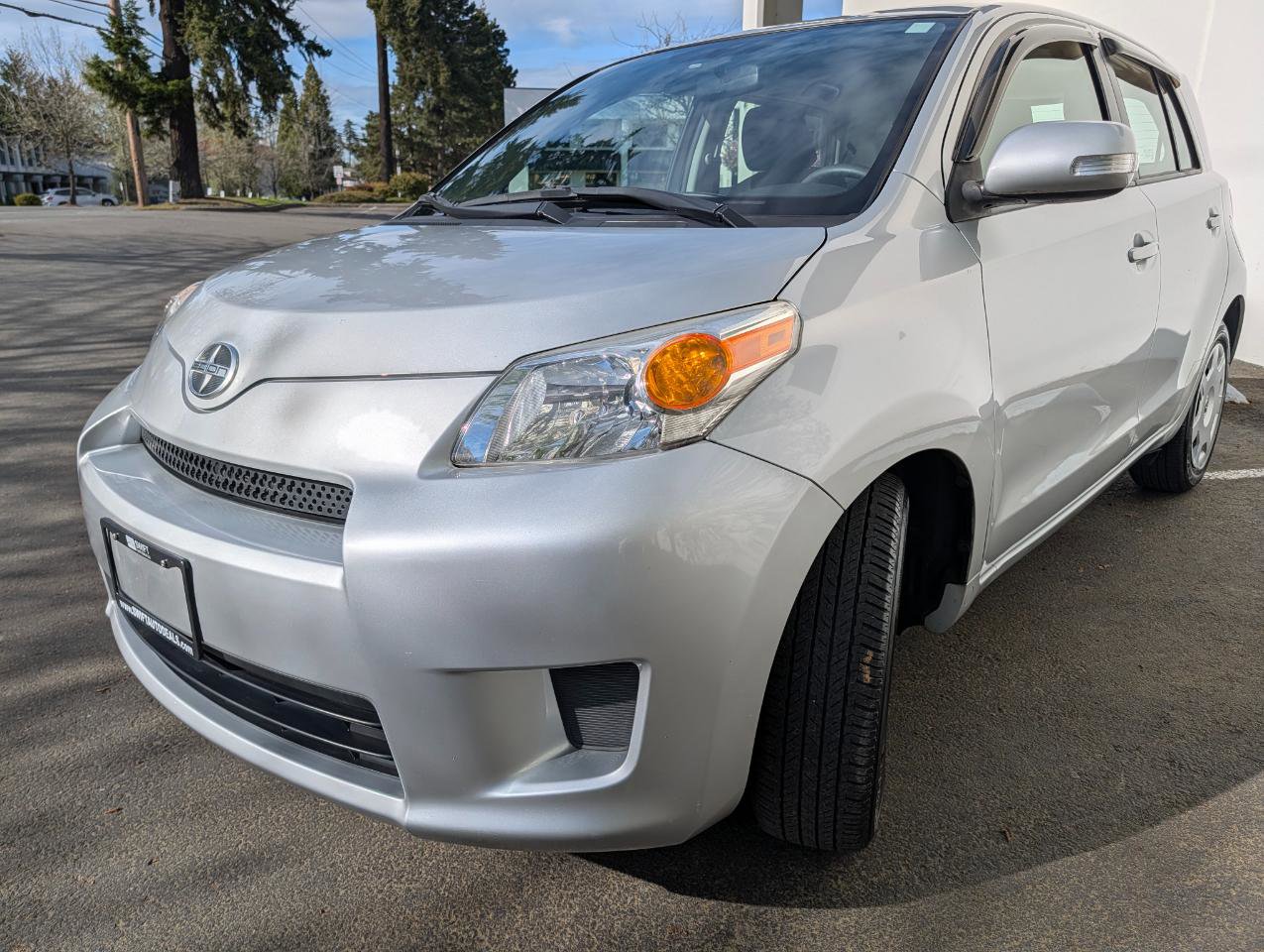 Used 2009 Scion xD image 3