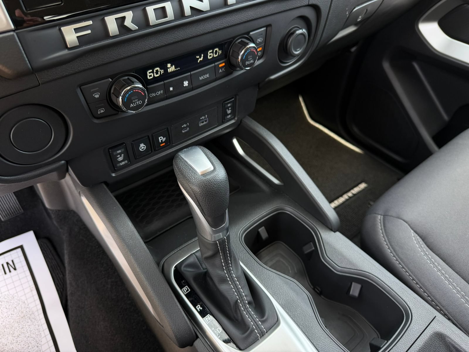 Used 2025 Nissan Frontier SV w/ SV Convenience Package RWD image 19