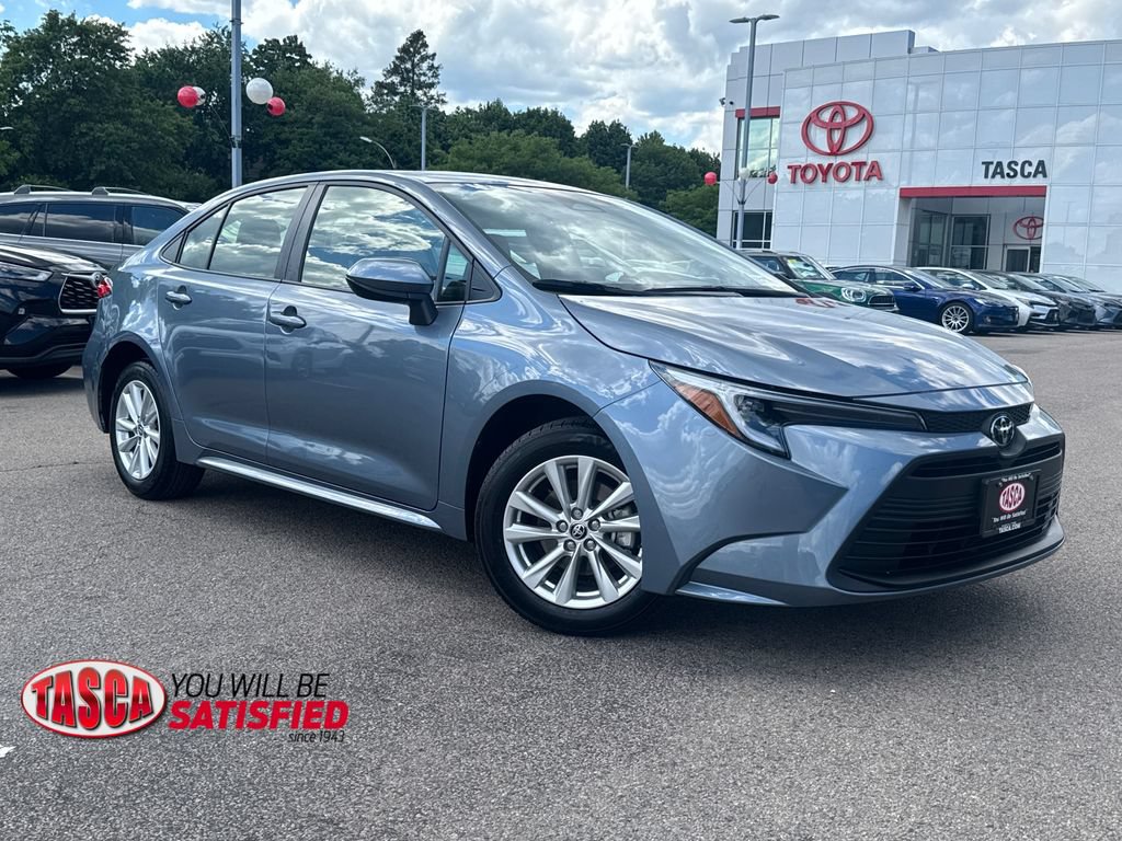Used 2026 Toyota Corolla LE w/ LE Premium Package FWD 360° Tour