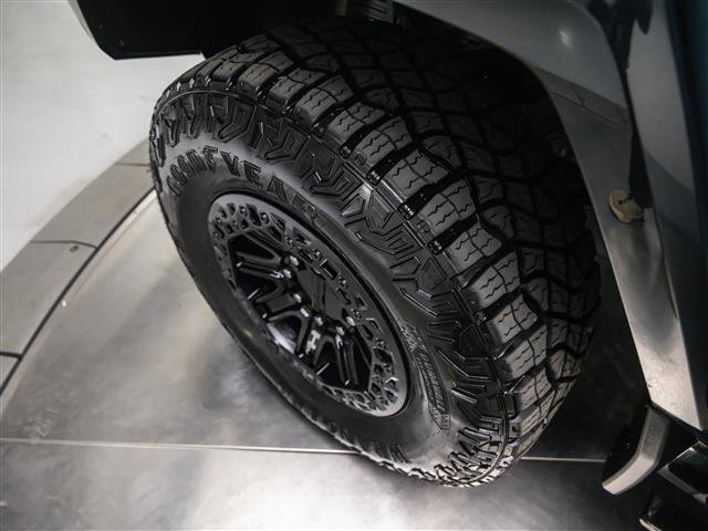 Used 2024 GMC Hummer EV 3X w/ Omega Edition image 10