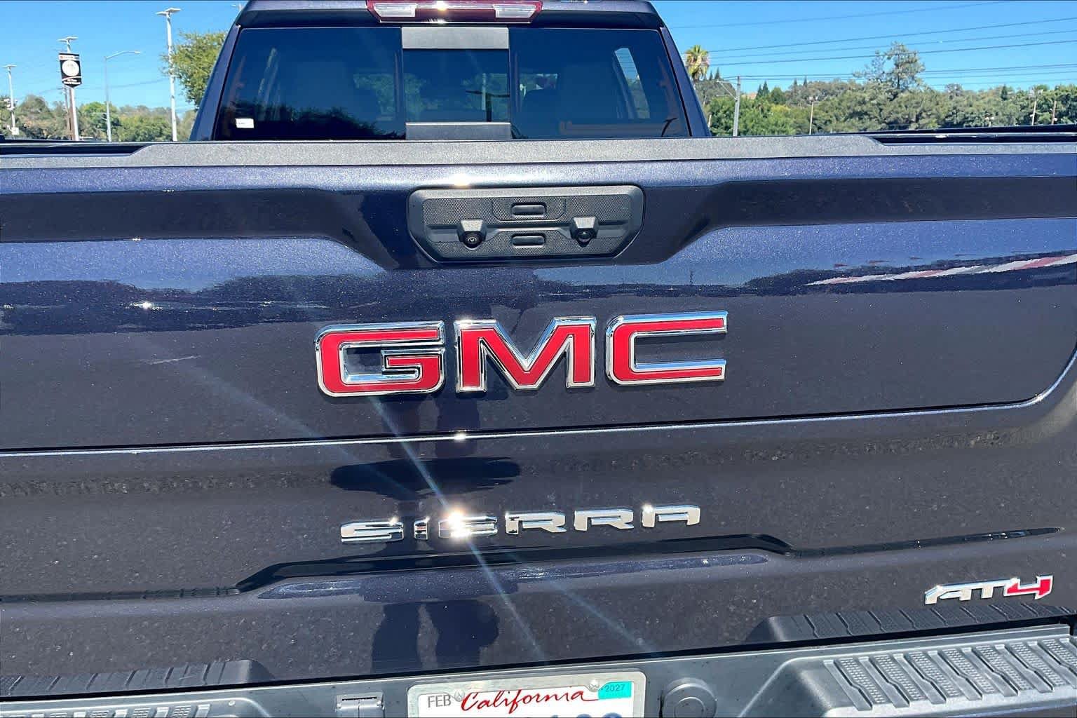 Used 2023 GMC Sierra 1500 AT4 w/ AT4 Premium Package AWD/4WD image 30