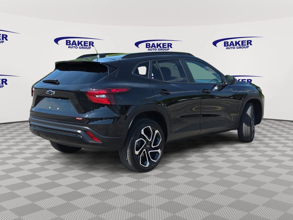 Used 2024 Chevrolet Trax RS w/ Driver Confidence Package FWD image 5