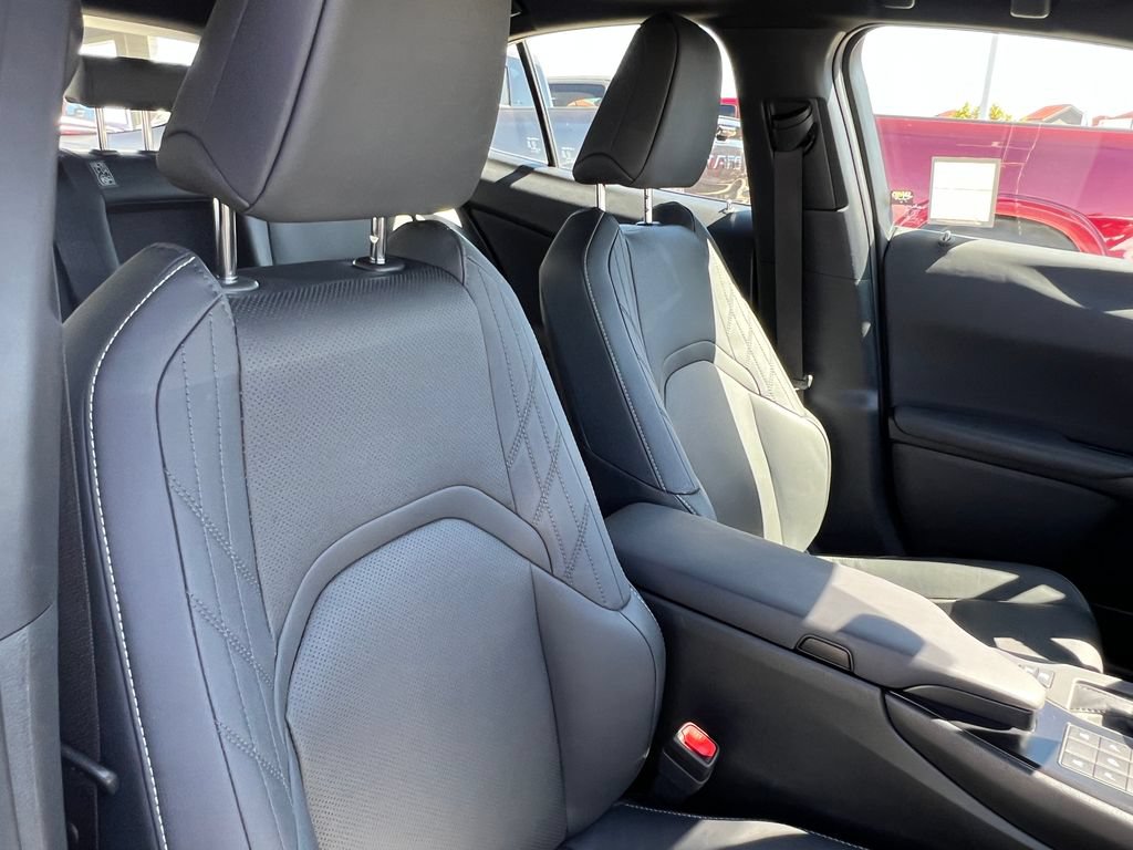 Used 2024 Lexus UX 250h F Sport FWD image 20