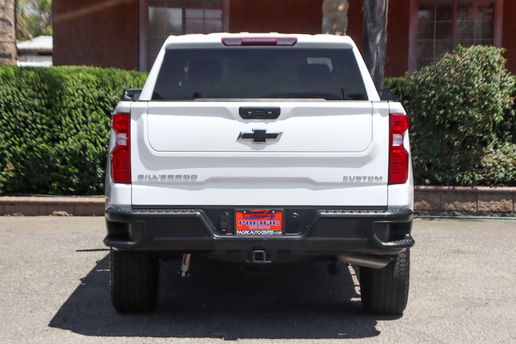 Used 2024 Chevrolet Silverado 1500 Custom Trail Boss w/ Turbomax Blackout Package AWD/4WD image 7