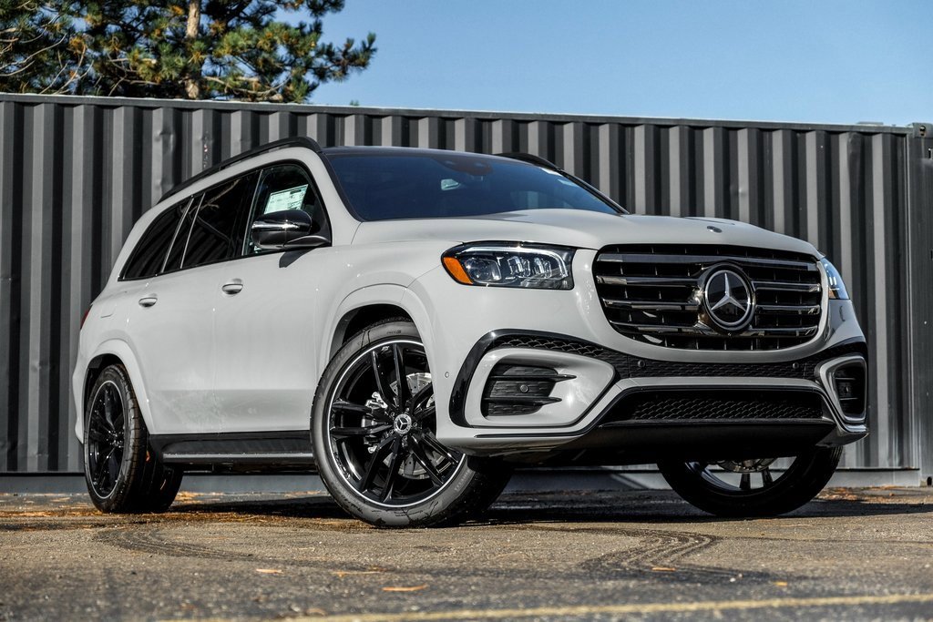 New 2026 Mercedes-Benz GLS 580 4MATIC image 1