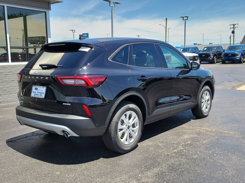 New 2026 Ford Escape Active w/ Cold Weather Package AWD/4WD image 3