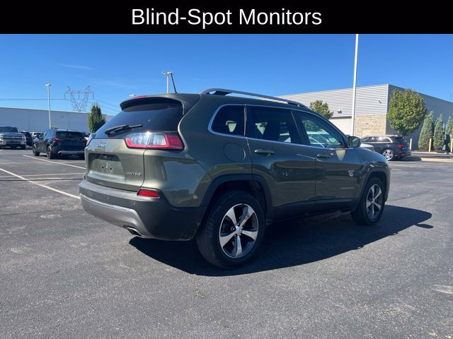Used 2019 Jeep Cherokee Limited AWD/4WD image 3