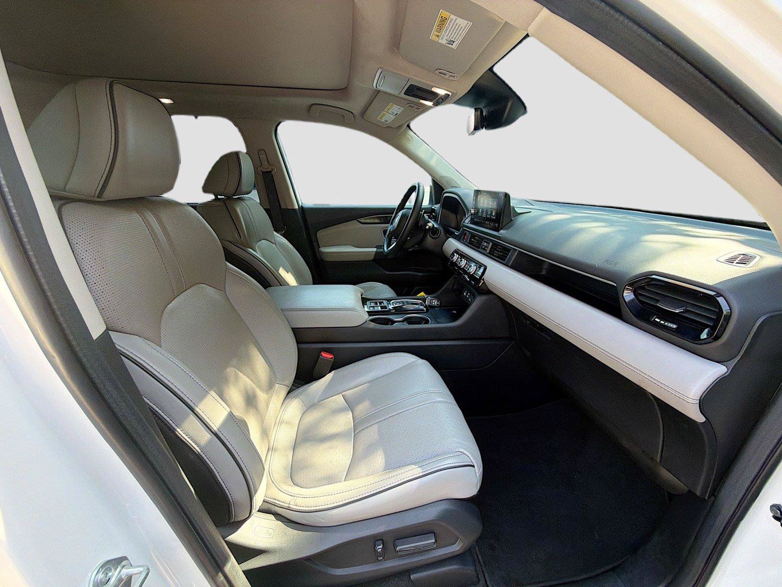 Used 2024 Honda Pilot Elite image 17