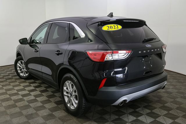 Used 2022 Ford Escape SE w/ Cold Weather Package AWD/4WD image 7