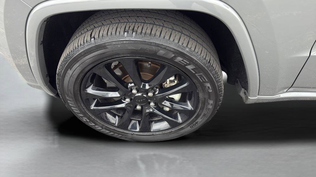 Used 2021 Jeep Grand Cherokee Laredo X AWD/4WD image 36