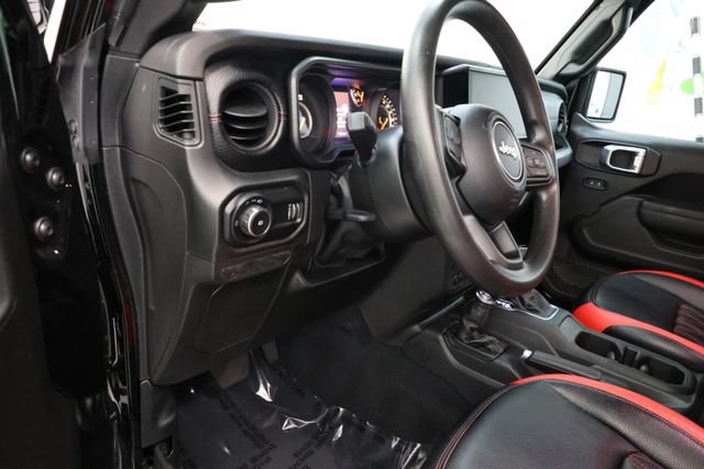 Used 2025 Jeep Wrangler Unlimited Sport AWD/4WD image 94