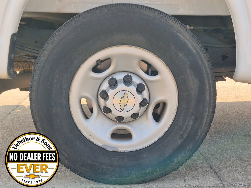 Certified 2025 Chevrolet Express 2500 w/ Driver Convenience Package RWD image 23