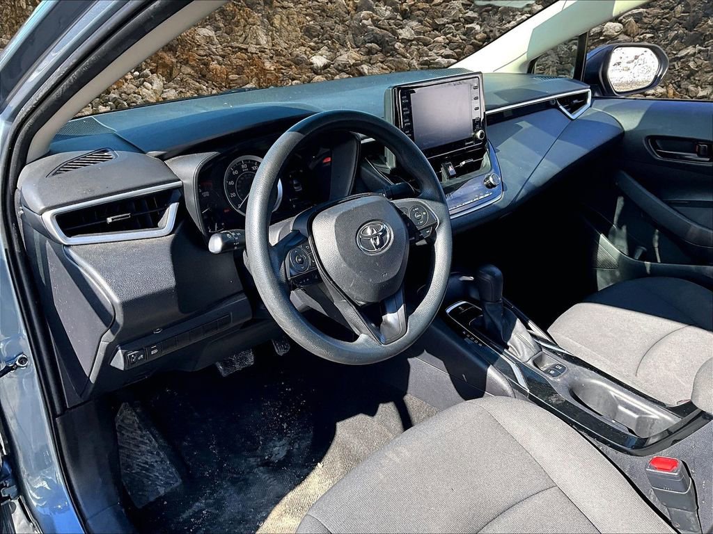 Used 2022 Toyota Corolla LE image 12
