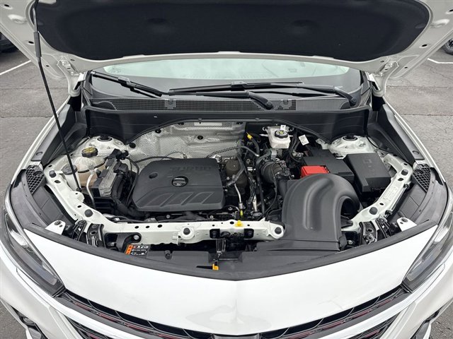 Certified 2021 Buick Encore GX Essence w/ Advanced Technology Package FWD image 31
