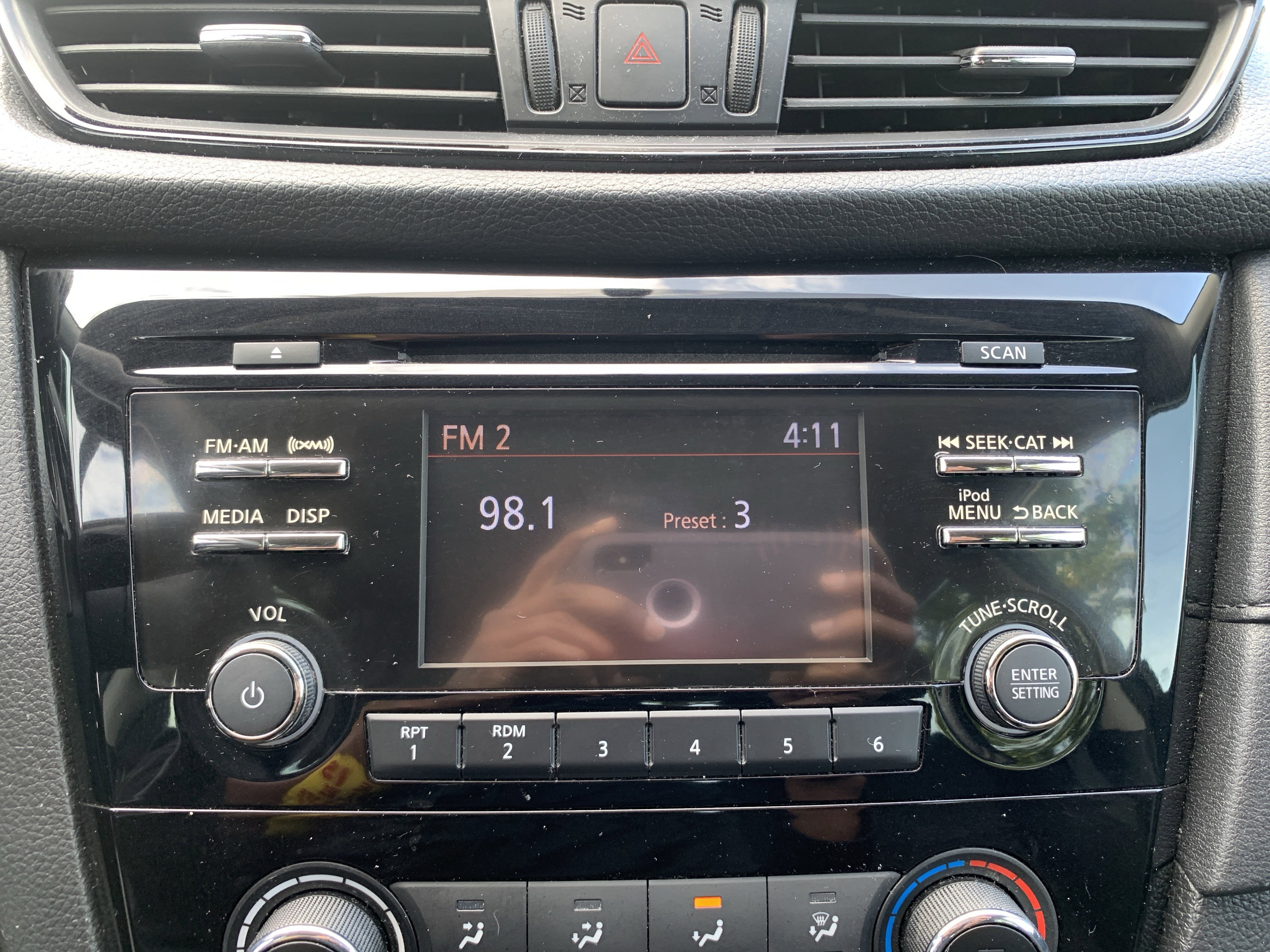 Used 2017 Nissan Rogue S FWD image 23