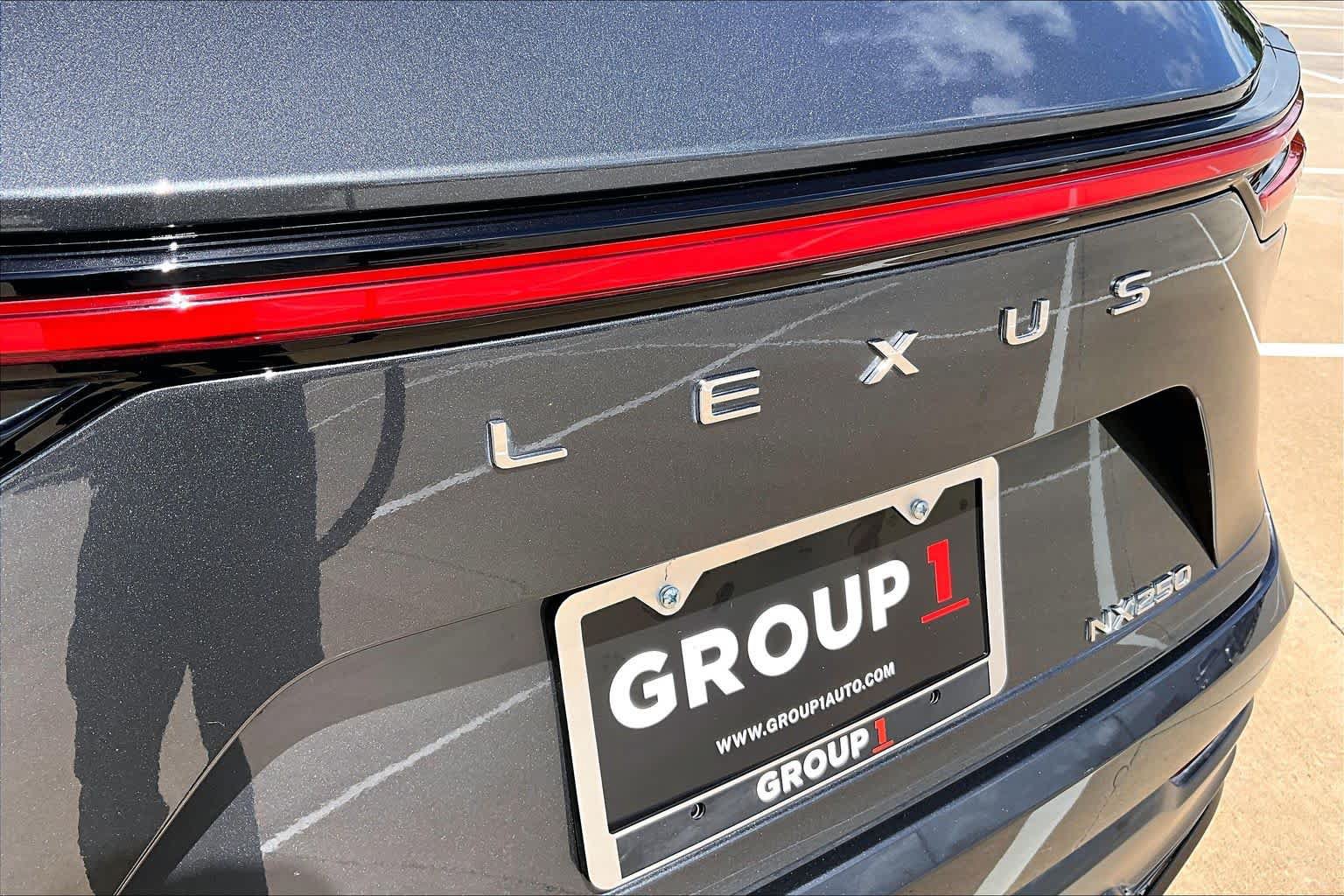 Used 2025 Lexus NX 250 FWD w/ Accessory Package (2T) image 31