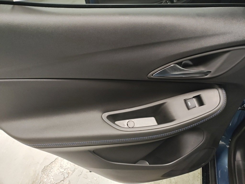 New 2026 Buick Encore GX Sport Touring w/ Advanced Technology Package image 28