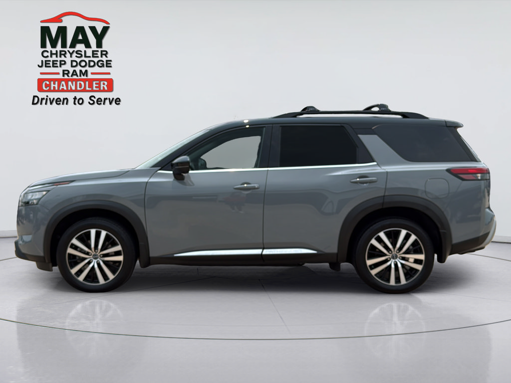 Used 2025 Nissan Pathfinder Platinum w/ Cargo Package AWD/4WD image 4