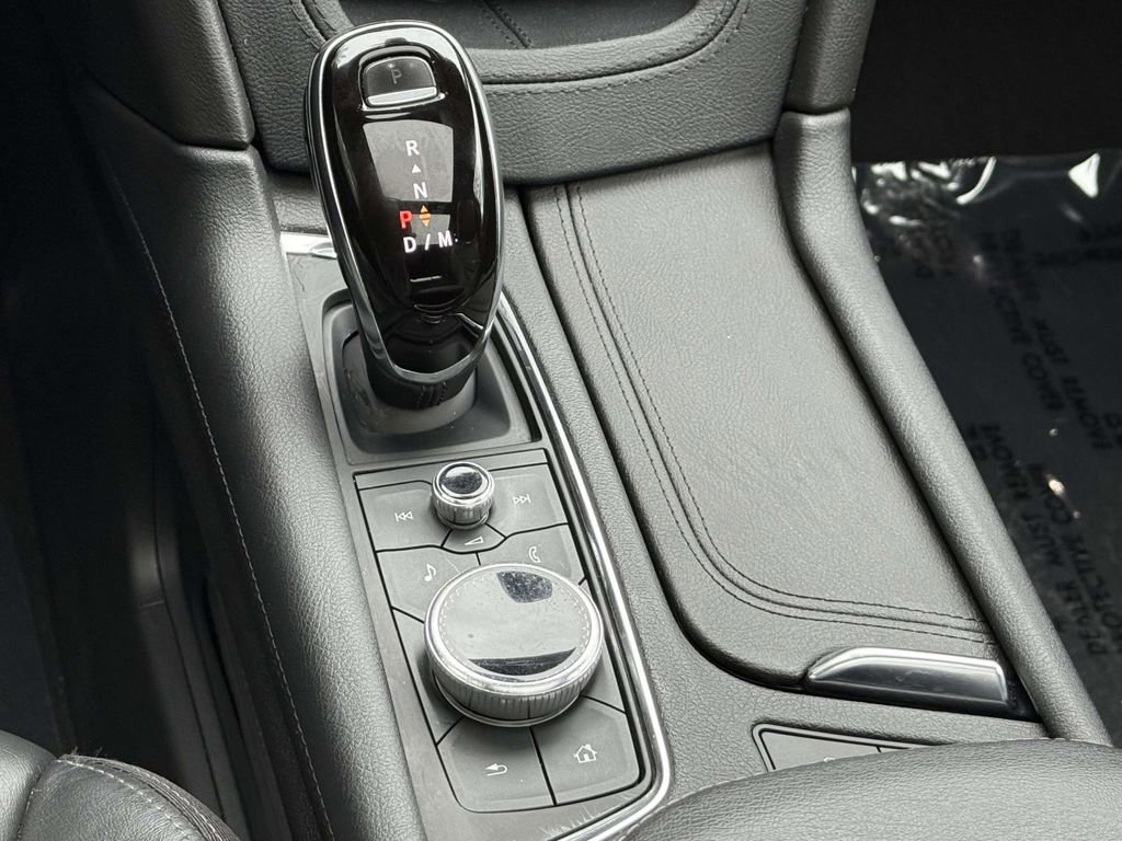 Used 2020 Cadillac XT5 Premium Luxury AWD/4WD image 18