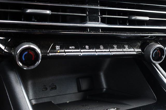 Used 2024 Chevrolet Traverse Z71 image 39