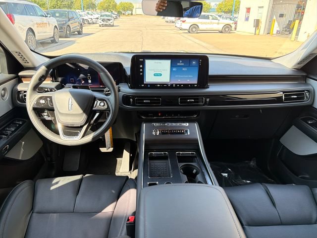 New 2026 Lincoln Aviator Reserve AWD/4WD image 17