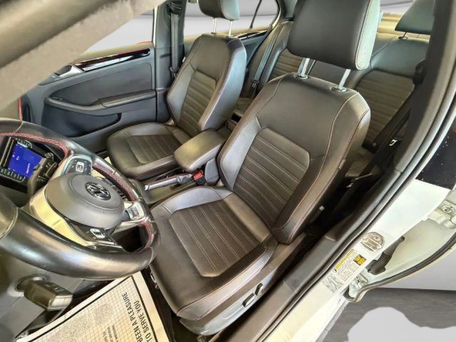 Used 2018 Volkswagen Jetta GLI image 9