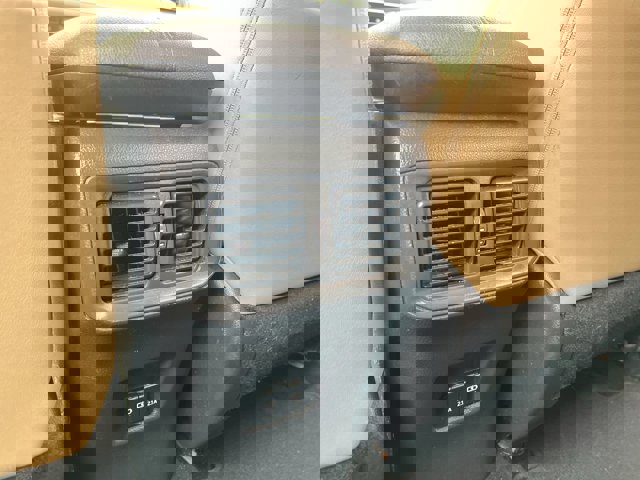 Used 2019 Toyota RAV4 Limited image 22