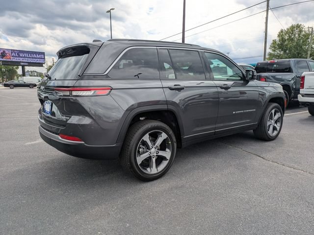 New 2026 Jeep Grand Cherokee Limited w/ Trailer Tow Package AWD/4WD image 4