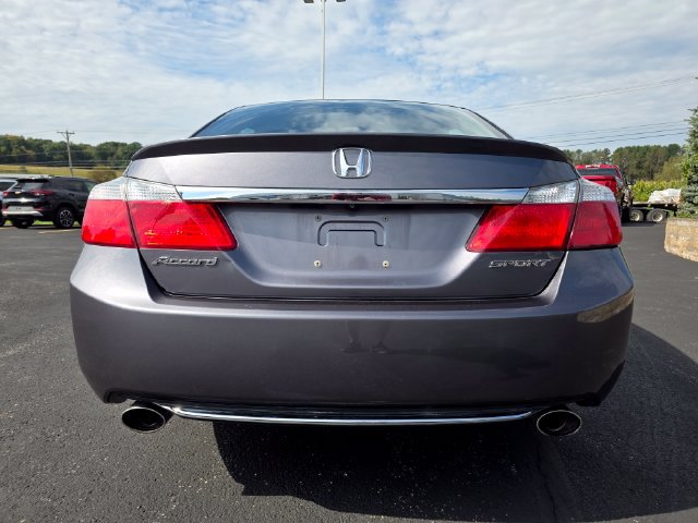 Used 2015 Honda Accord Sport image 3
