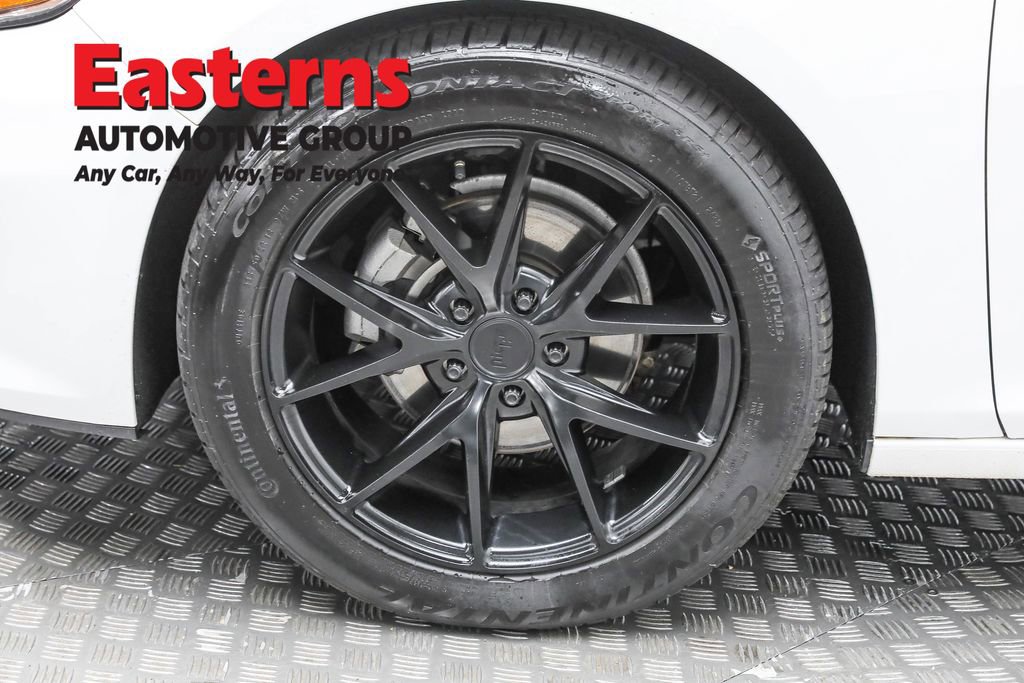 Used 2020 Chevrolet Malibu LT image 32